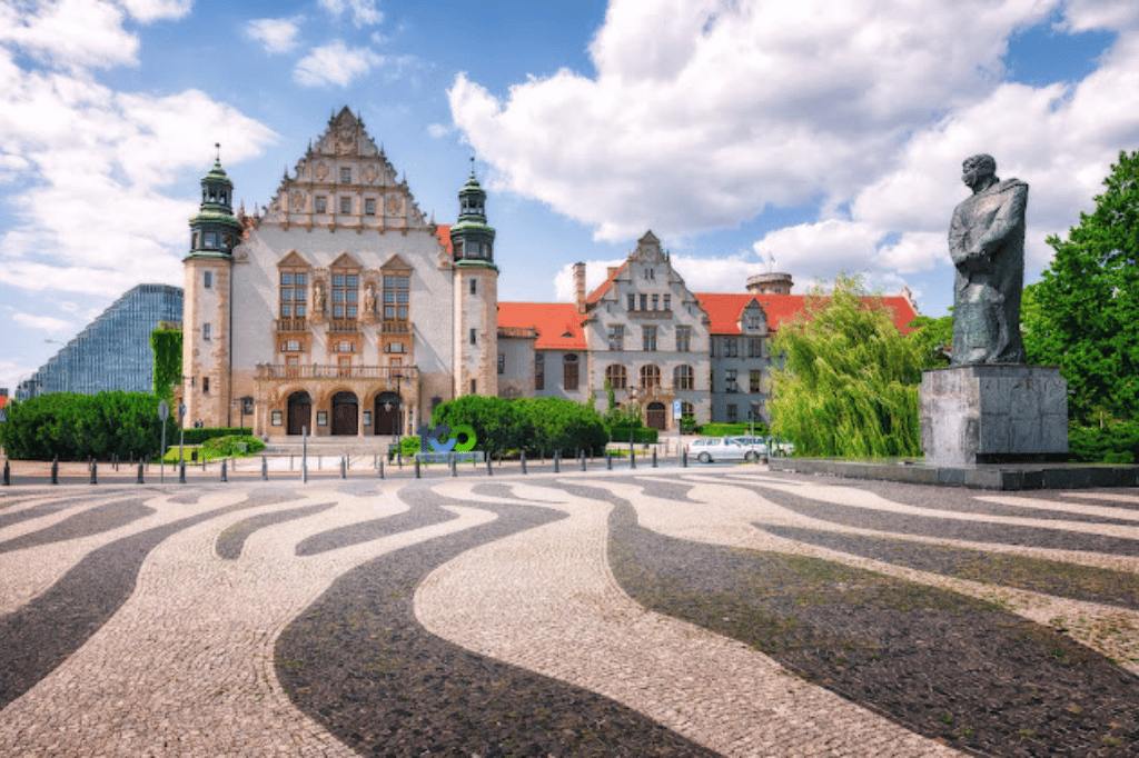 Adam Mickiewicz Üniversitesi